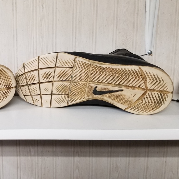 Nike Shoes - Picture 3 of 5